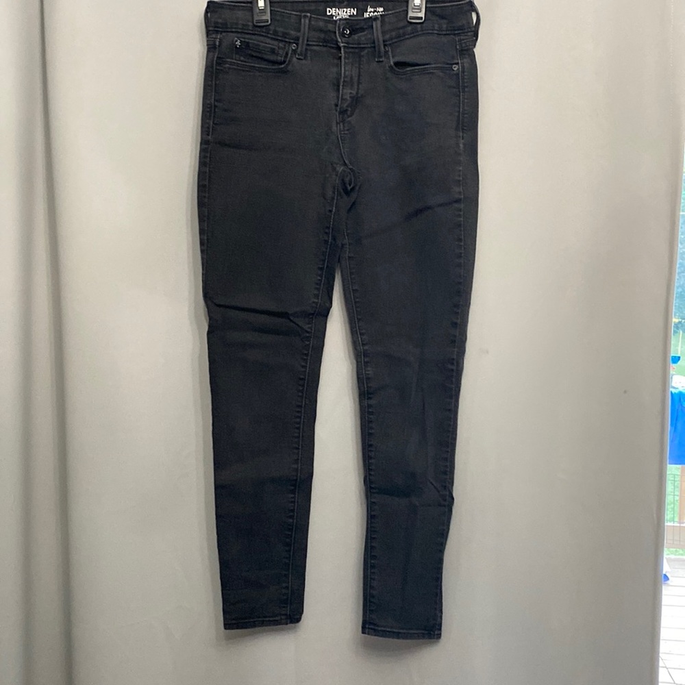 Levi jeans